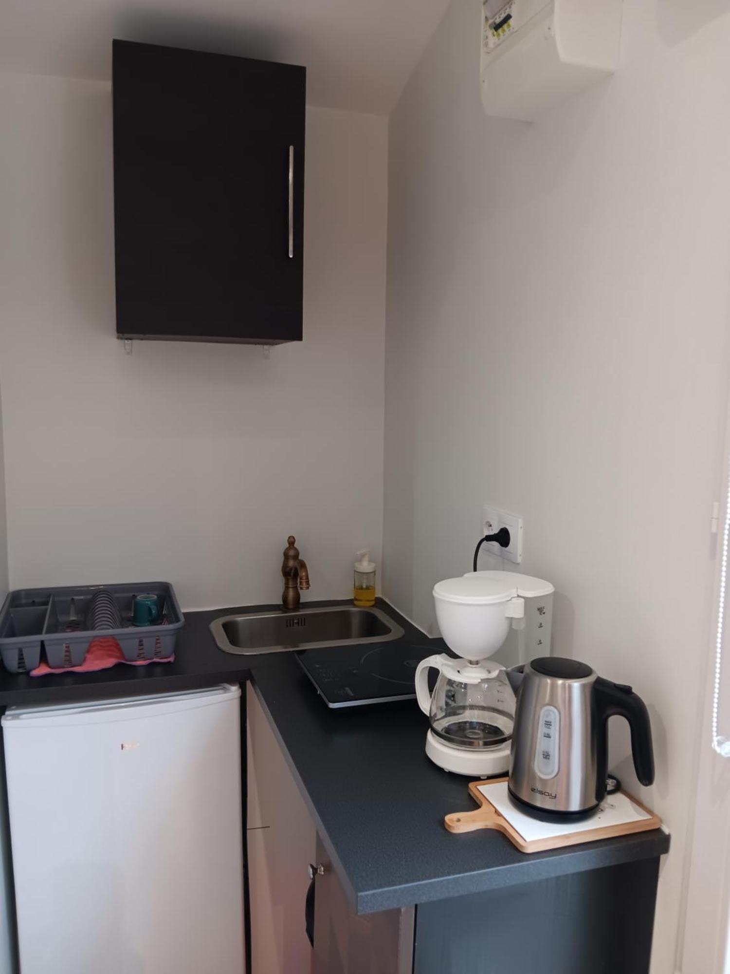 Studio Maisonette Езин Екстериор снимка